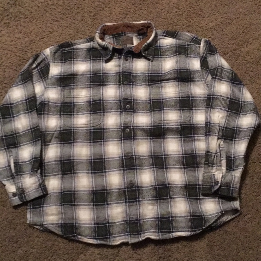 St. John’s  Bay Men’s heavyweight plaid flannel shirt size XL